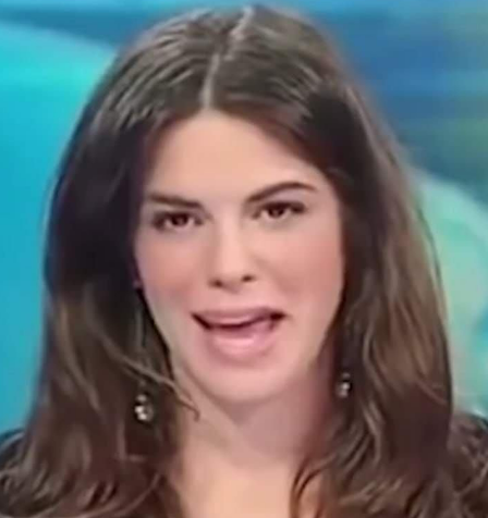 News Anchor Gives Viewers An Eyeful On Live Tv After Forgetting She’s Sitting At A Glass Desk