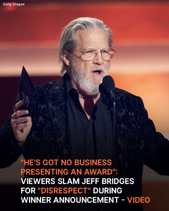 Jeff Bridges Sparks Mixed Reactions from Fans Following an Awkward CMA Awards Moment – Full Story