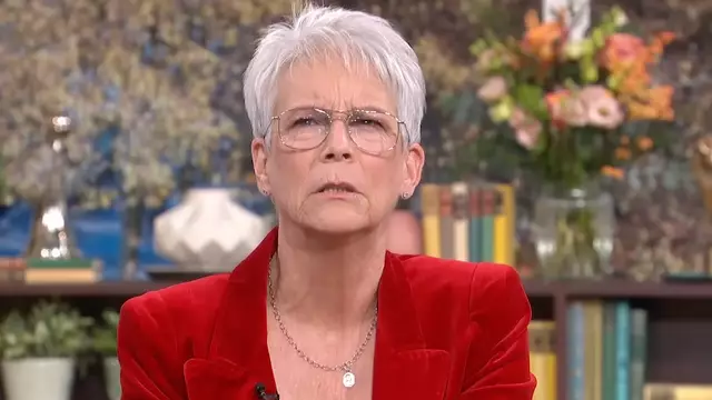 Jamie Lee Curtis breaks down in tears as she randomly compares Princess Diana to ‘vile’ Trump
