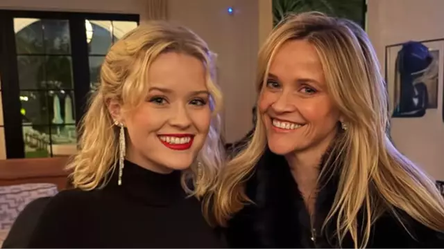 Reese Witherspoon shares photo with doppelgänger daughter and leaves fans all saying the same thing