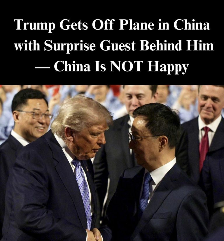 Trump Gets Off Plane