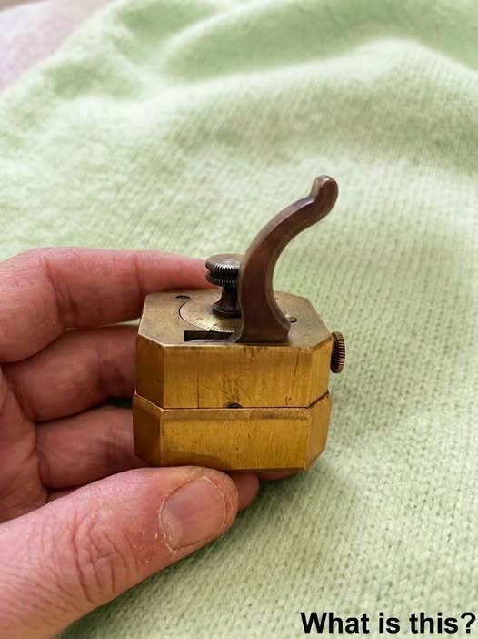 I Found a Strange Antique
